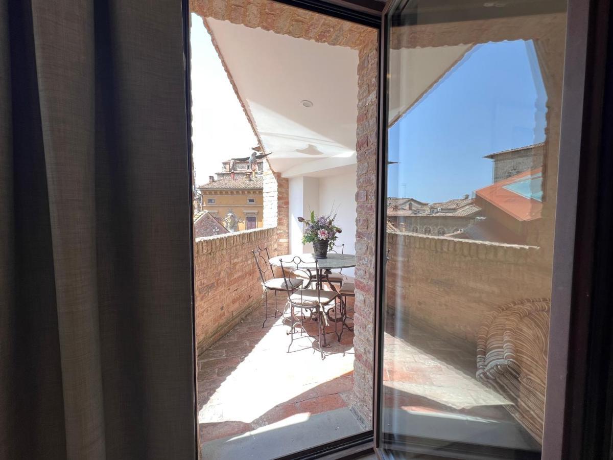 Il Terrazzo Di Tolomei Siena Luaran gambar